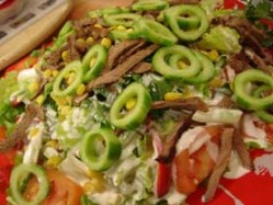 Krem Beyaz Soslu Biftek Salatası Thumbnail