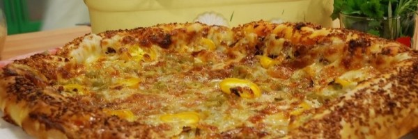 Susamlı Zeytinli Pizza Thumbnail